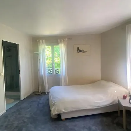 Maison Familiale 5 Min De Et De Val D'europe Holiday home Bussy-Saint-Georges