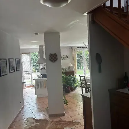 Maison Familiale 5 Min De Et De Val D'europe Holiday home Bussy-Saint-Georges
